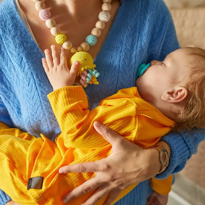 Anne Emzirme Kolyesi - 1