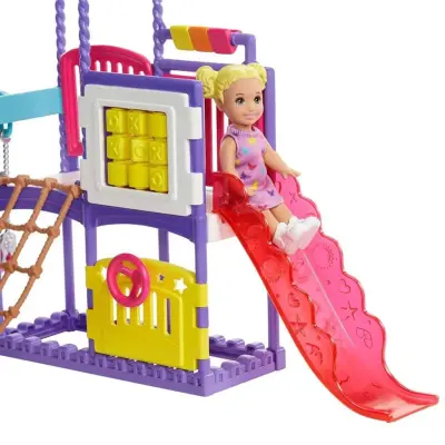 Barbie Bebek Bakıcısı Skipper Parkta Oyun Seti - 4
