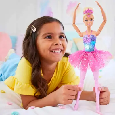 Barbie Işıltılı Balerin Bebek (1)