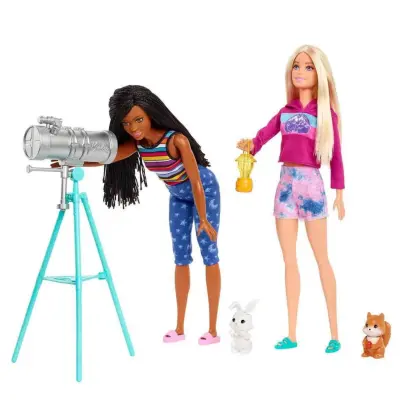 Barbie Malibu ve Brooklyn Kampta Oyun Seti (1)