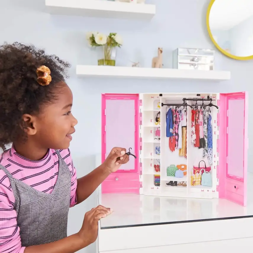 Barbie'nin Pembe Gardırobu (Yeni) - 4