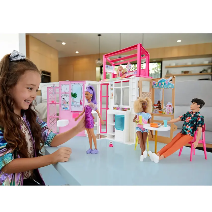 Barbie'nin Taşınabilir Portatif Evi - 9