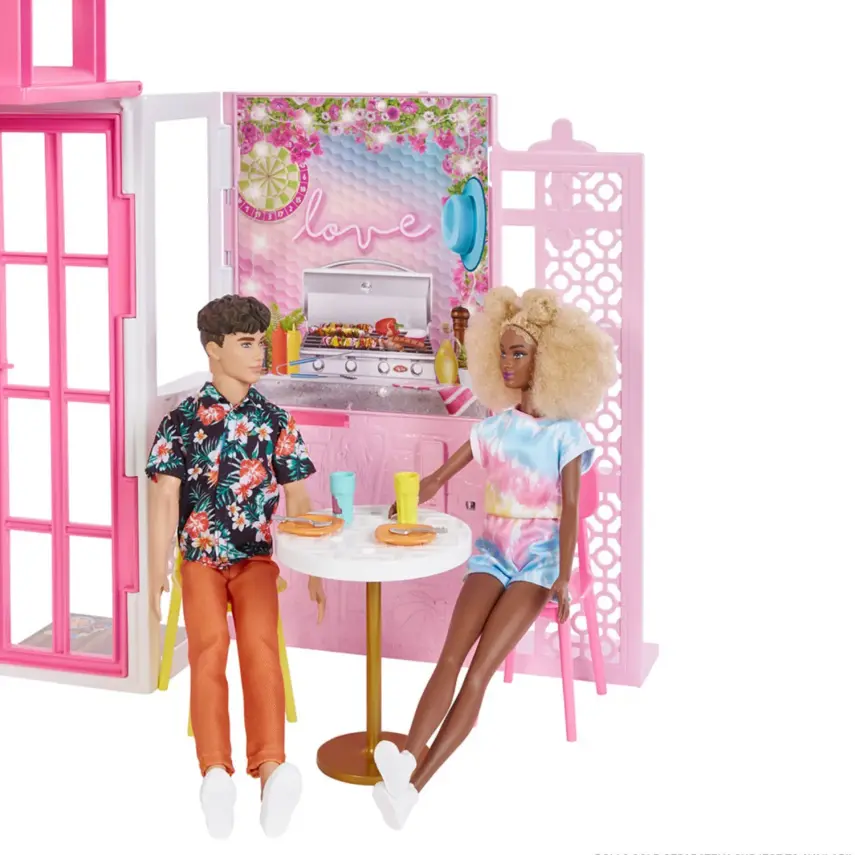 Barbie'nin Taşınabilir Portatif Evi - 4