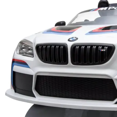 BMW M6 GT3 Akülü Araba White (1)
