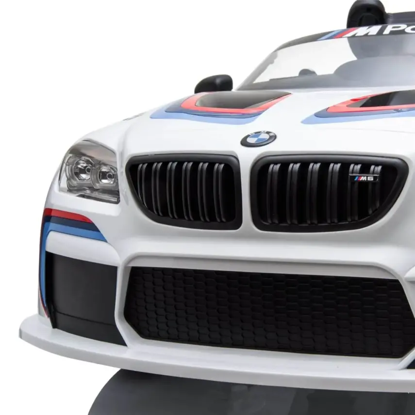 BMW M6 GT3 Akülü Araba White - 2