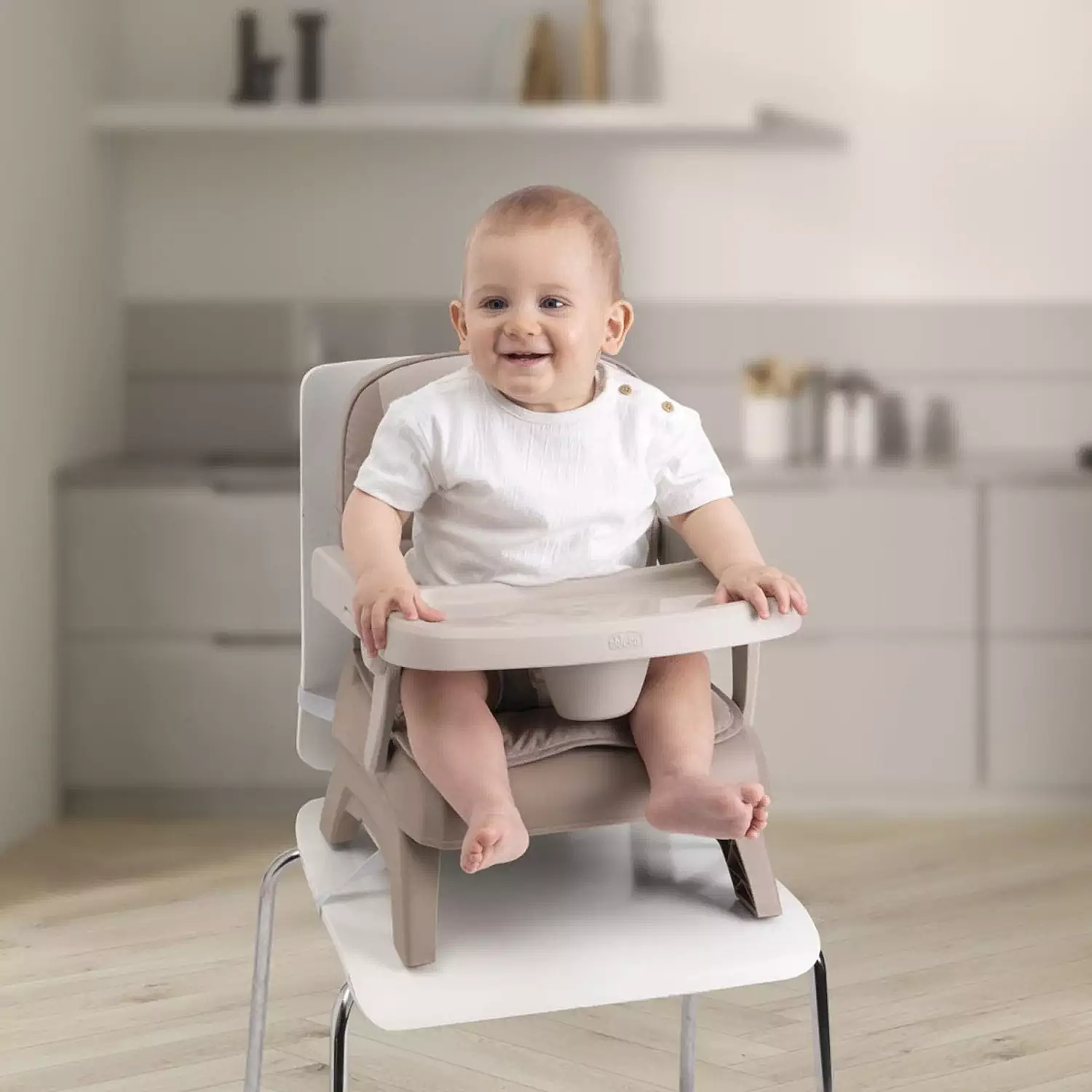 Chicco Bento Portatif Mama Sandalyesi Vanilla
