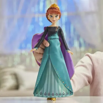 Disney Frozen 2 Şarkı Söyleyen Kraliçe Anna (1)