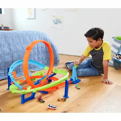 Hot Wheels Bumerang Çemberli Yarış Pisti - 4