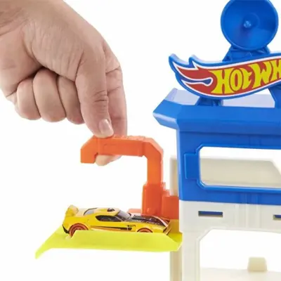 Hot Wheels Mega Araba Yıkama Kulesi (1)