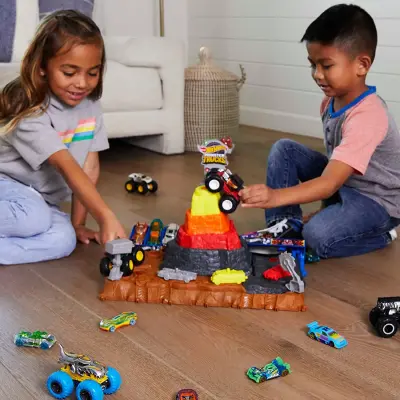 Hot Wheels Monster Trucks Muhteşem Çarpışma Arenası - 5