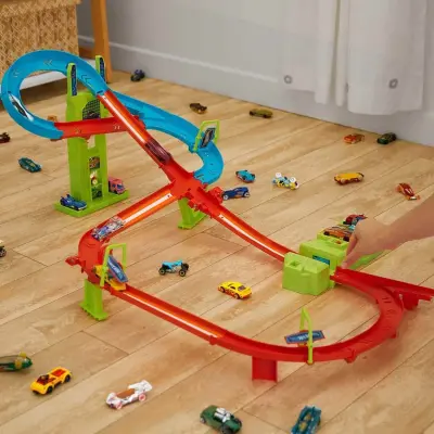 Hot Wheels Neon Yarışlar Çoklu Yarış Heyecanı Pist Seti - 3