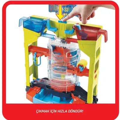 Hot Wheels Oto Yıkamada Renk Değiştirme Oyun Seti (1)