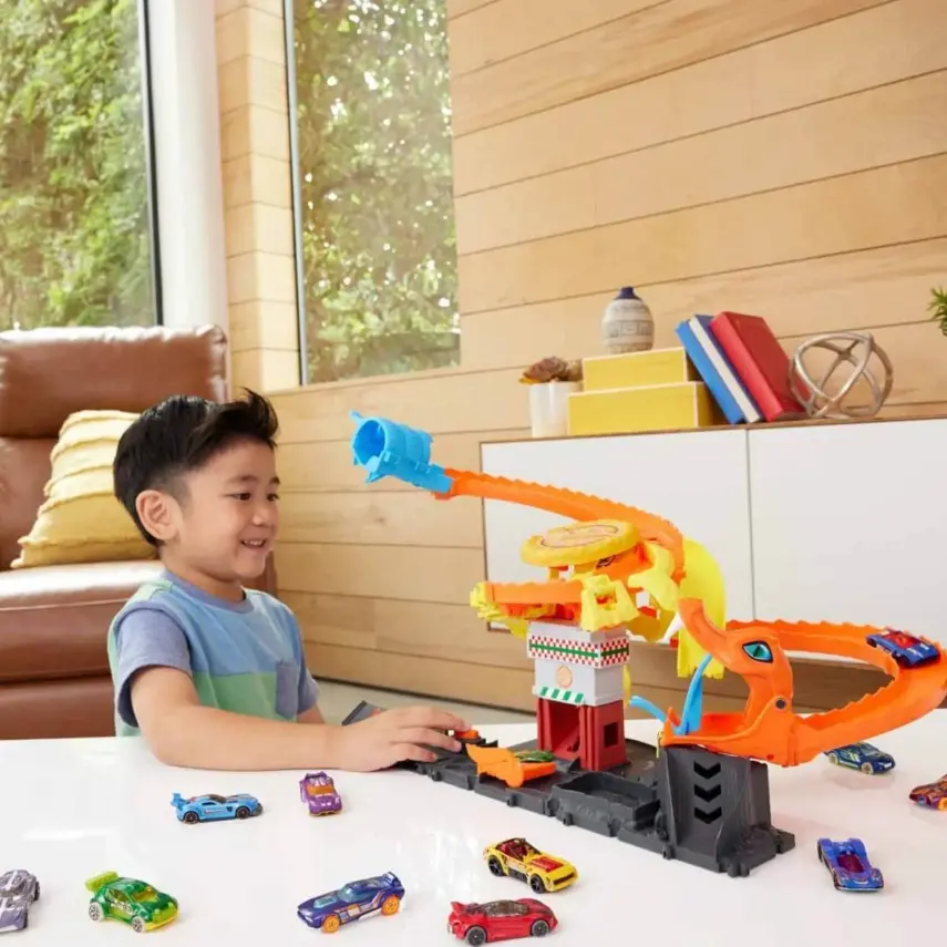 Hot Wheels Pizza Dükkanında Kobra Macerası Oyun Seti - 3
