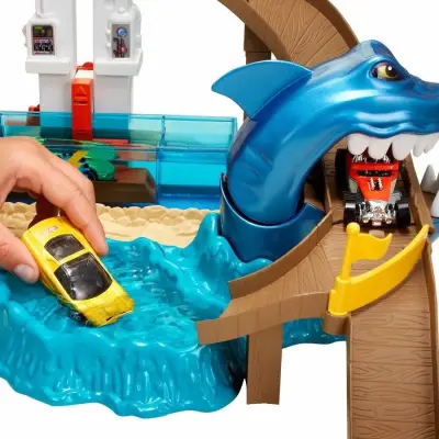 Hot Wheels Renk Değiştiren Araçlar Sharky Yarış Seti