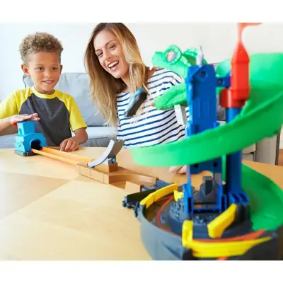 Hot Wheels Yılan Geçidi Oyun Seti - 4