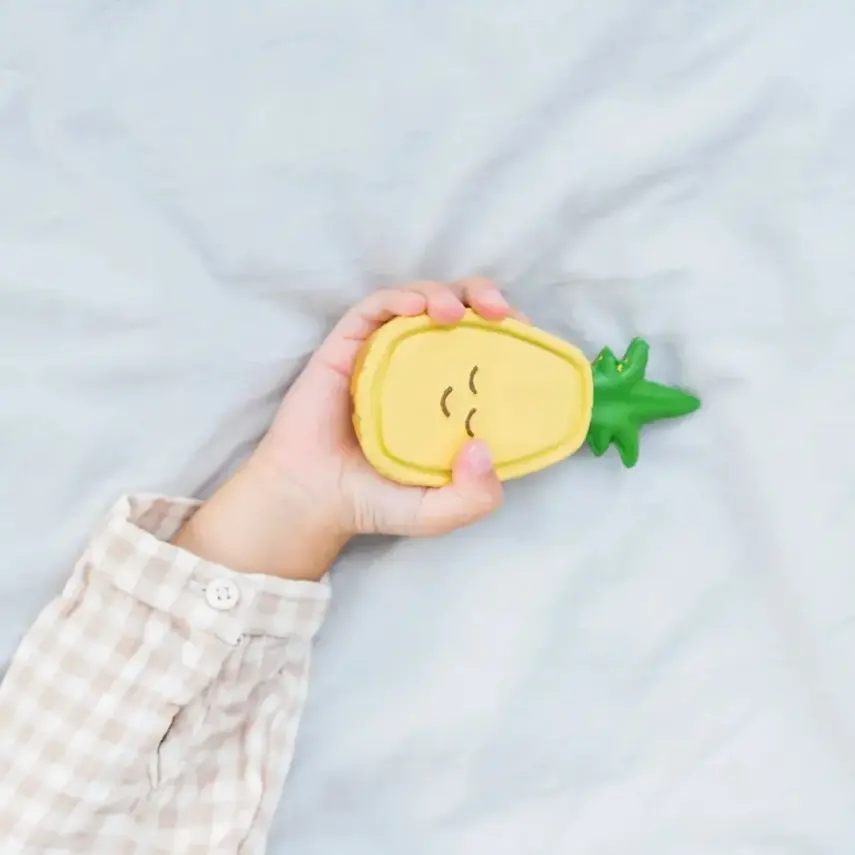 Hubble Doğal Bebek Diş Kaşıyıcı Ve Oyuncağı (%100 Doğal Kauçuk) Ananas - 8