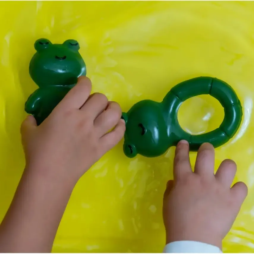 Hubble Doğal Bebek Diş Kaşıyıcı Ve Oyuncağı (%100 Doğal Kauçuk) Kurbağa - 2