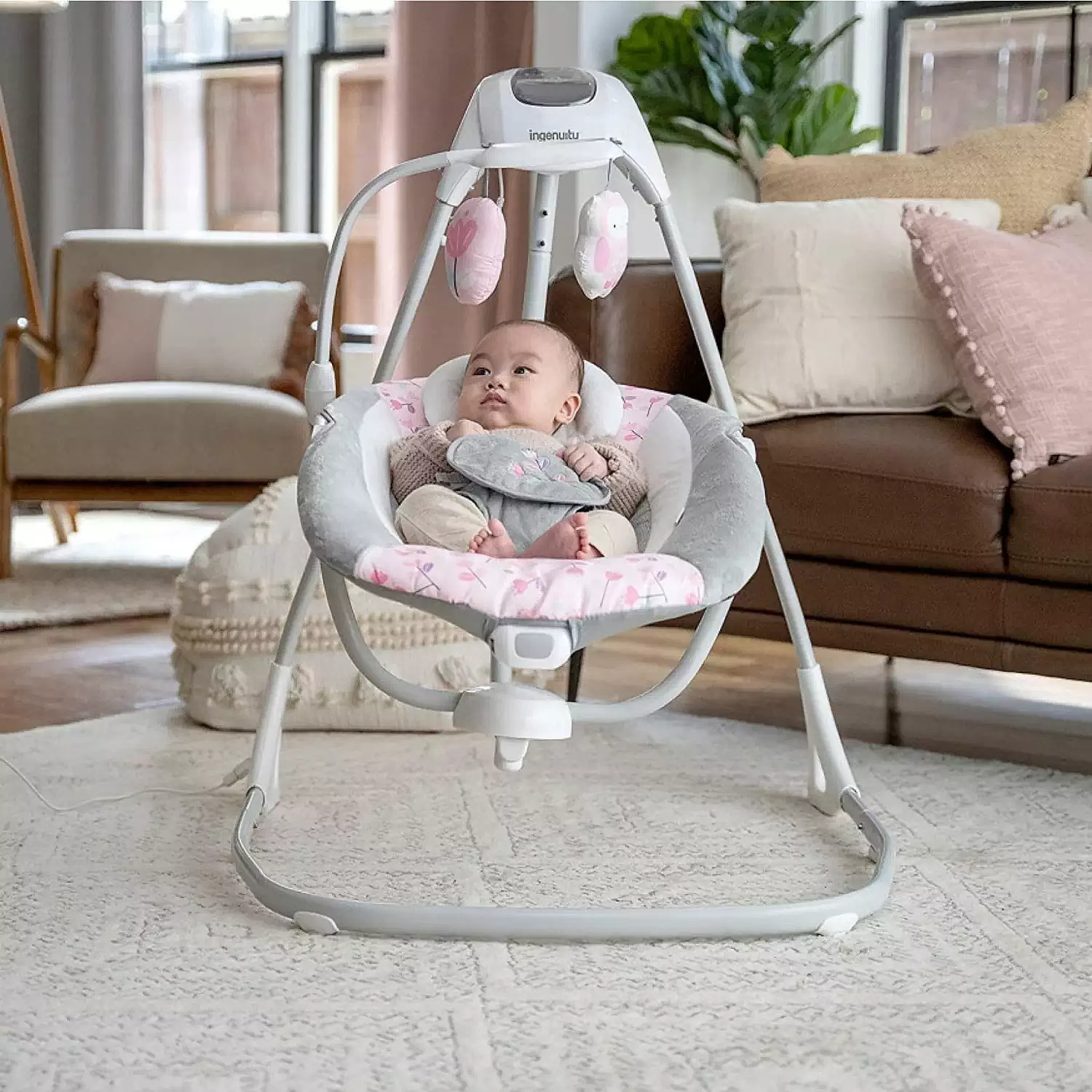 Ingenuity Simple Comfort Dönenceli Salıncak ve Ev Tipi Ana Kucağı Cassidy