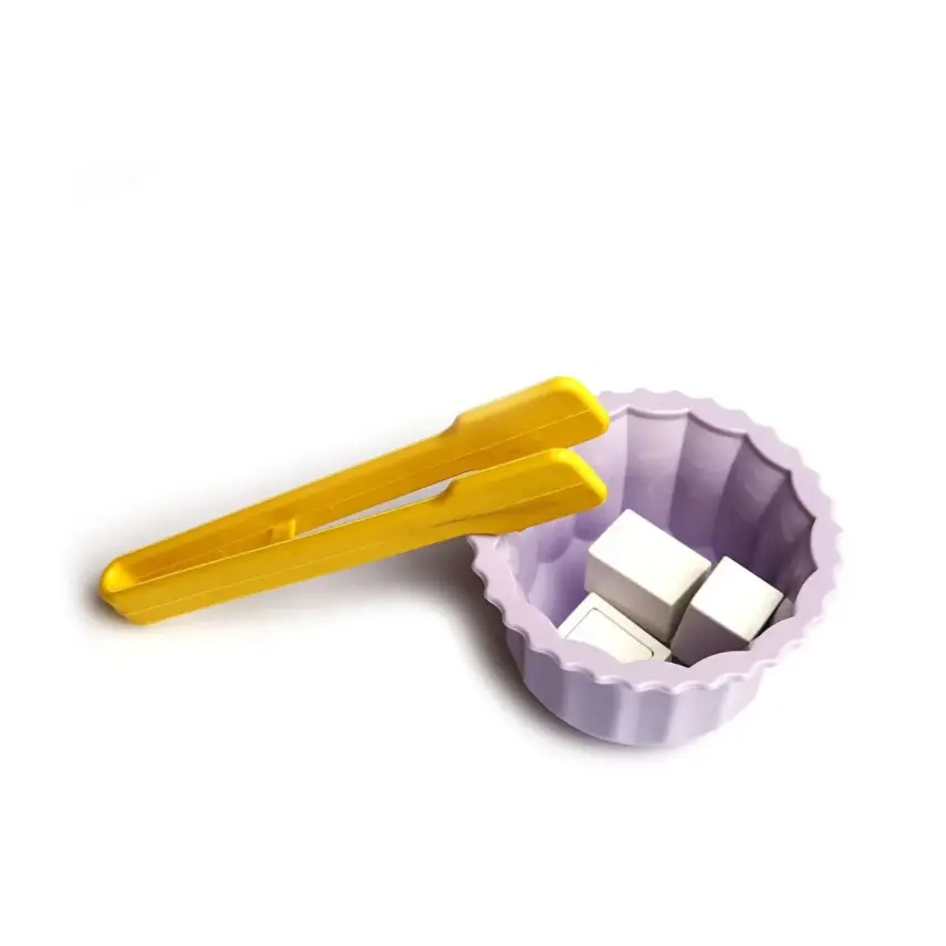 Kutulu Çay Vakti İnce Belli Bardaklarla - 3