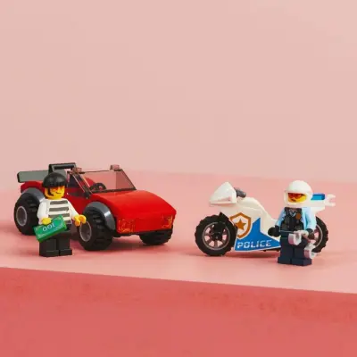 LEGO City Polis Motosikleti Araba Takibi 60392 - 6