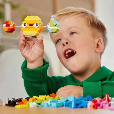 LEGO Classic Yaratıcı Uzay Gezegenleri 11037 - 6