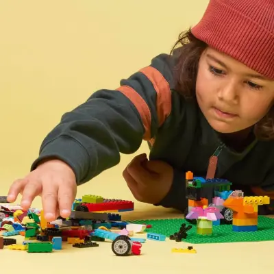 LEGO Classic Yeşil Plaka 11023 - 4