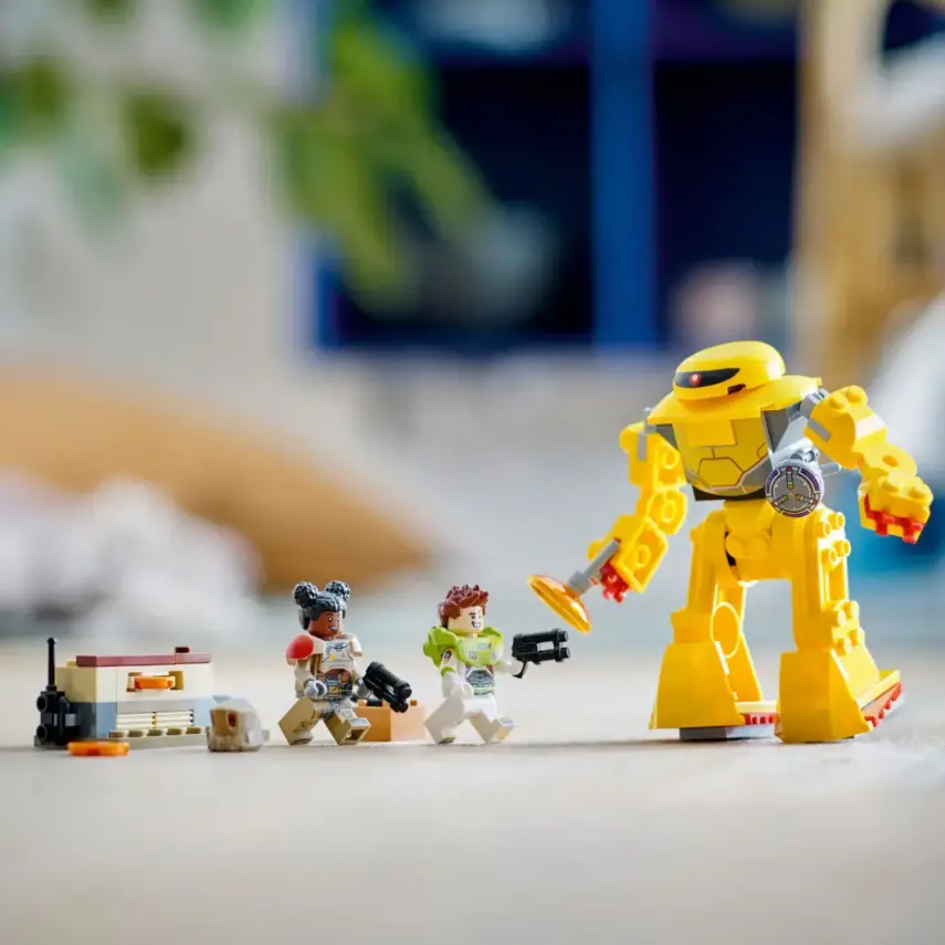 LEGO Disney ve Pixar Lightyear Zyclops Takibi 76830 - 8