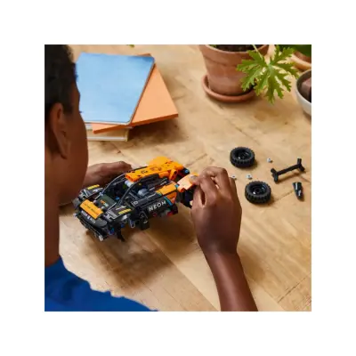 LEGO NEOM McLaren Extreme E Race Car 42166 - 9