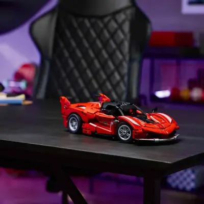 LEGO Technic Ferrari FXX K 42212  (1)