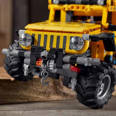 LEGO Technic Jeep® Wrangler 42122 - 4