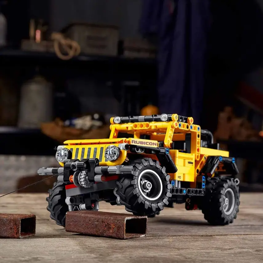LEGO Technic Jeep® Wrangler 42122 - 9