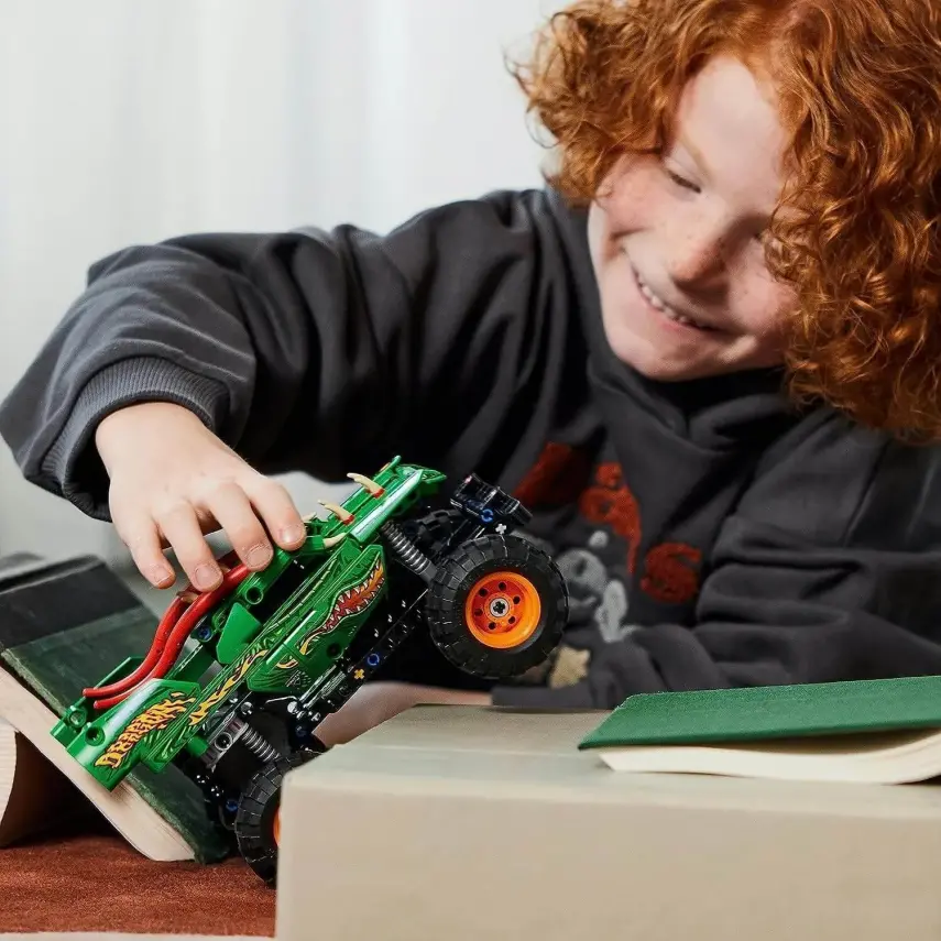 LEGO Technic Monster Jam Dragon 42149 - 2