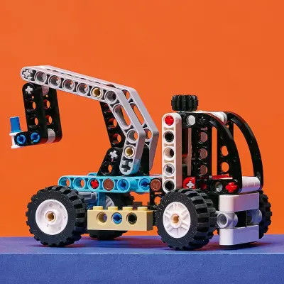 LEGO Technic Teleskopik Yükleyici 42133 - 4