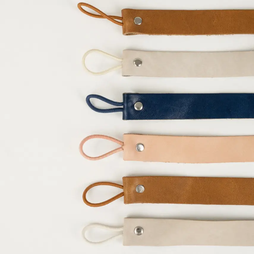 OiOi Emzik & Diş Kaşıyıcı Askısı Klips Cinnamon Brown - 4