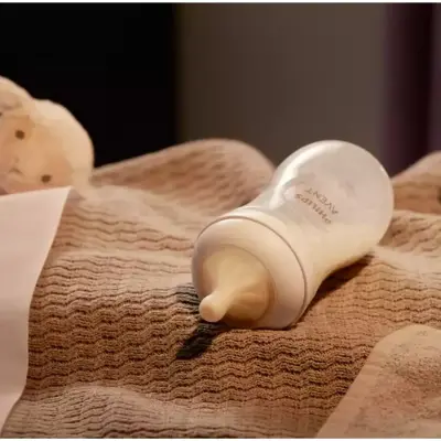 Philips Avent Doğal Tepkili Cam Biberon 120ml 0+ Ay - 13