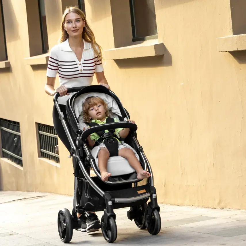 Pierre Cardin Voyager Tek Elle Katlanabilen Çift Yönlü Seyahat Travel Sistem Bebek Arabası  Siyah - 4