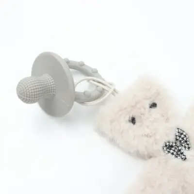 TOi TOi Duyusal Oyuncak&Diş Kaşıyıcı Mino (Ayı) (1)